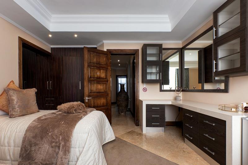 6 Bedroom Property for Sale in Pinnacle Point Golf Estate Western Cape